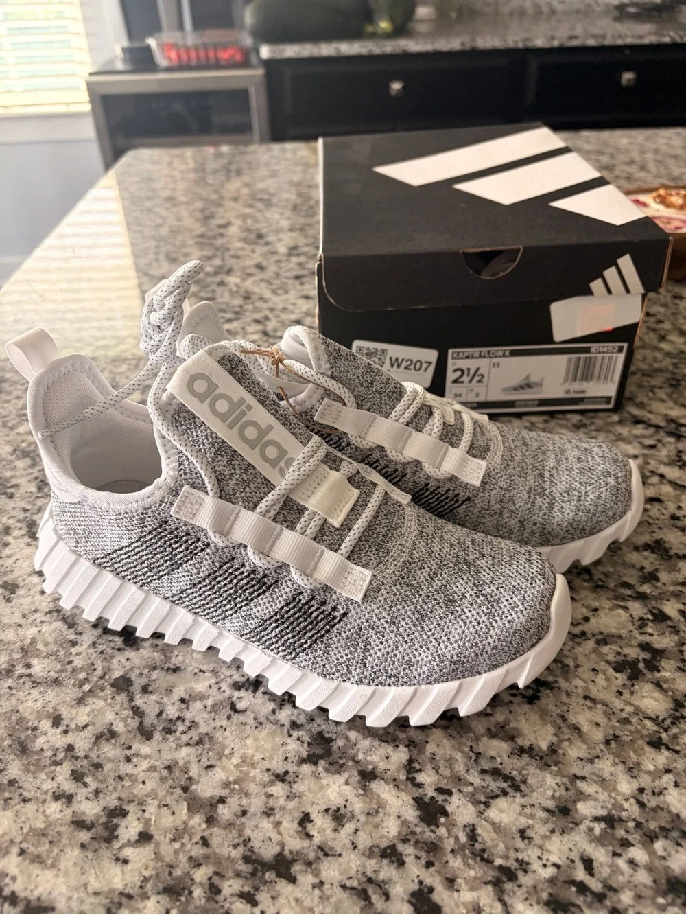 Brand new adidas Kids 2.5 White and Grey Kaptir  FlowK Sneakers